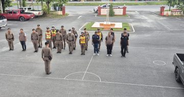 ร่วมปล่อยแถวระดมกวาดล้างอาชญากรรมพร้อมตั้งจุดตรวจ หน้าที่ทำการสถานีตำรวจภูธรชะเมา