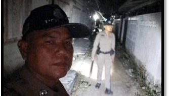 สายตรวจรถยนต์ รับแจ้ง รับแจ้งจากวิทยุ 191 เหตุมีคนข้างบ้านมีอาการเมา มาทำลายสิ่งของหน้าบ้าน